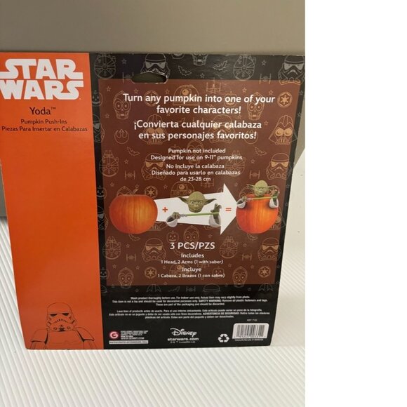 Disney Star Wars Yoda Halloween Pumpkin Push In Cake Top Decoration - Picture 3 of 3